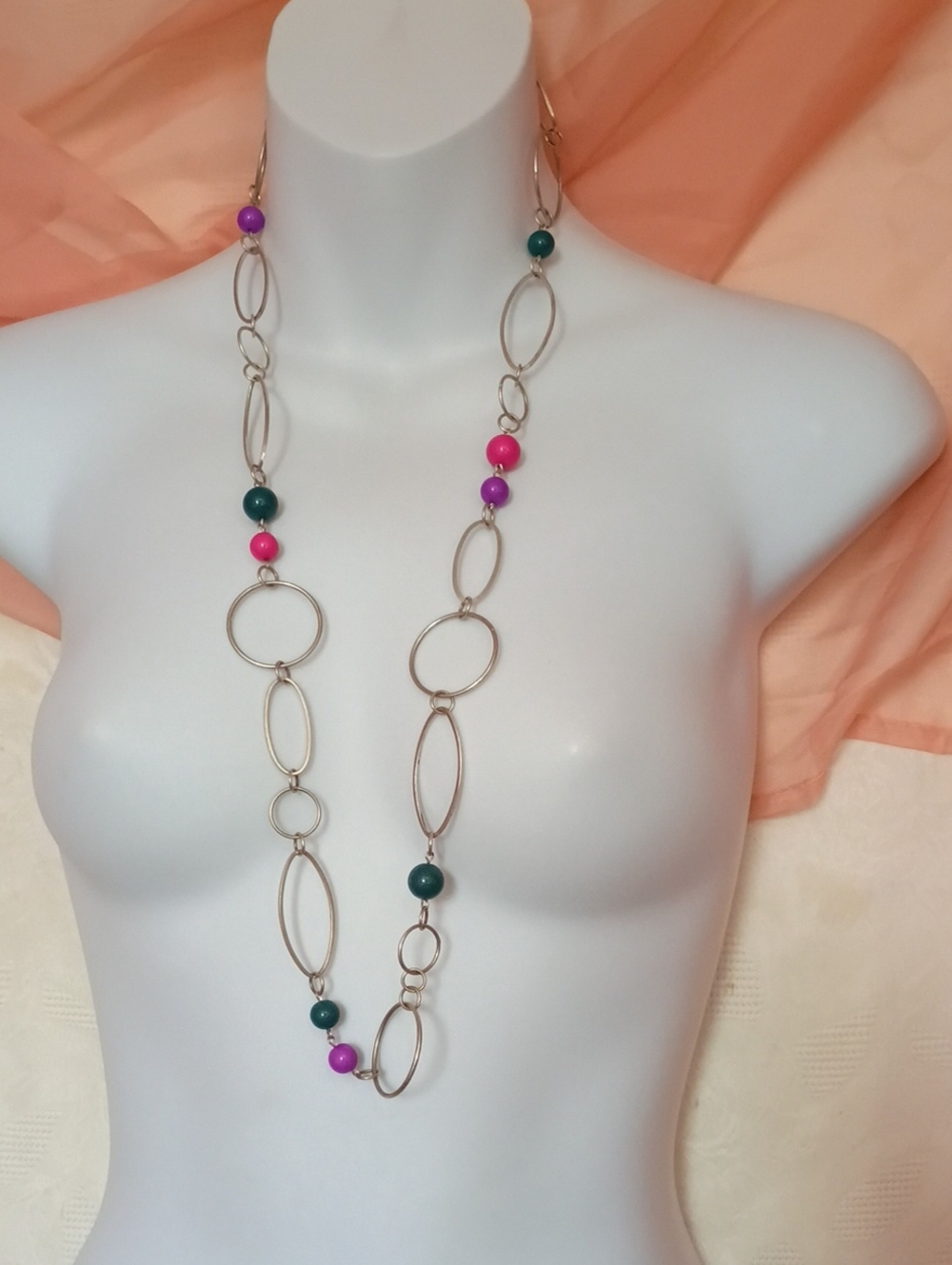 Ladies multicolor beaded necklace